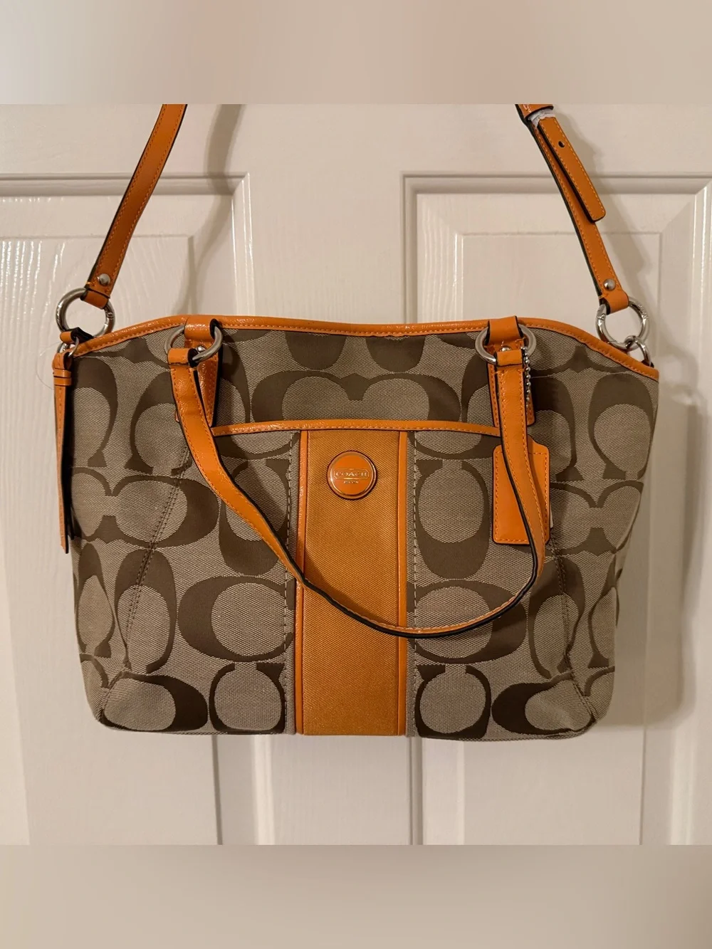 NWT Coach Signature Stripe Pocket Tote in Khaki and Orange Spice - Picture 2 of 9